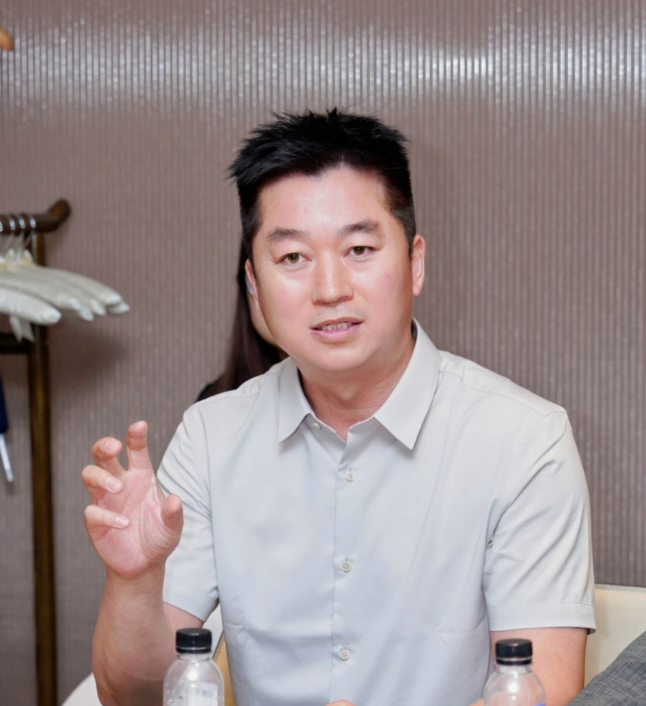 9426fa11-c6be-4cf9-a0c4-b74aa66a09f6